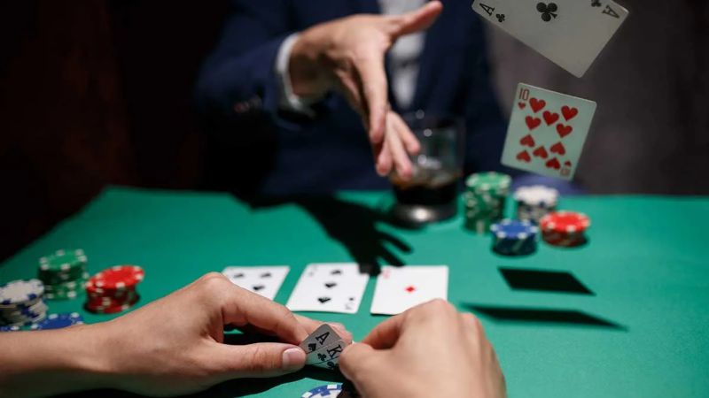 Những điều cơ bản về fold trong poker là gì?
